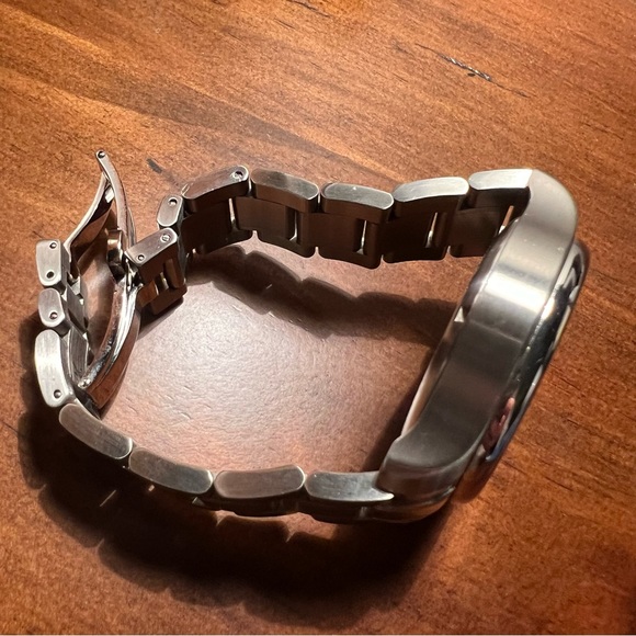 VICTORINOX SWISS ARMY Officers Chronograph Watch - Picture 6 of 13